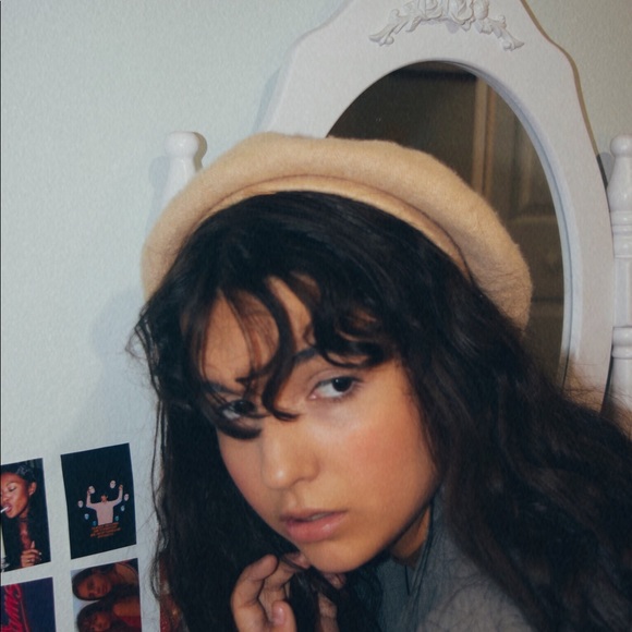 Meet your Posher, Brynn - Picture 3 of 6